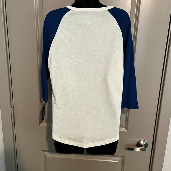 NEW Women's Texas Rangers Long Sleeve T-Shirt SM & XL NWT - Picture 3 of 11